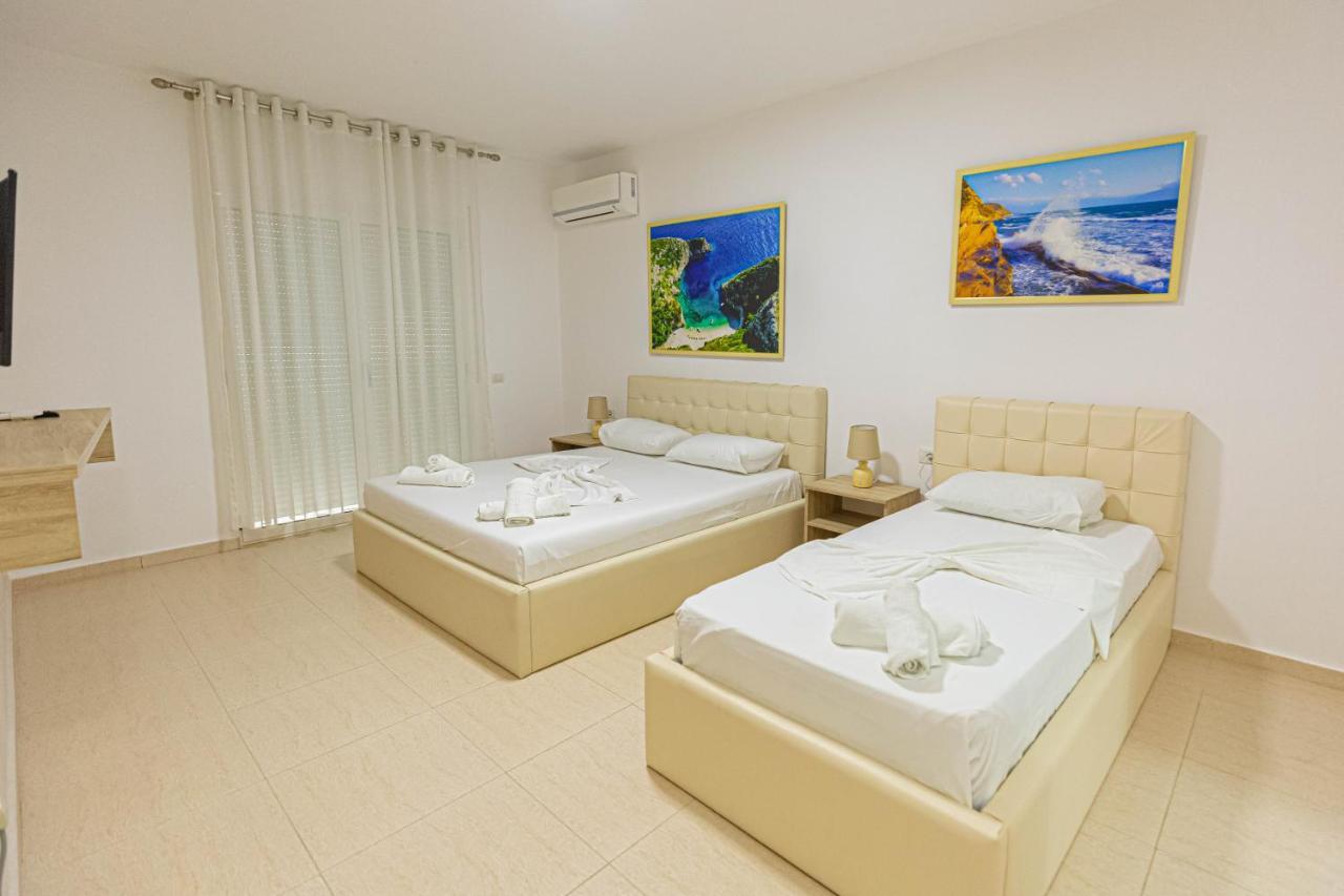 Jordan'S Hotel Vlore Luaran gambar