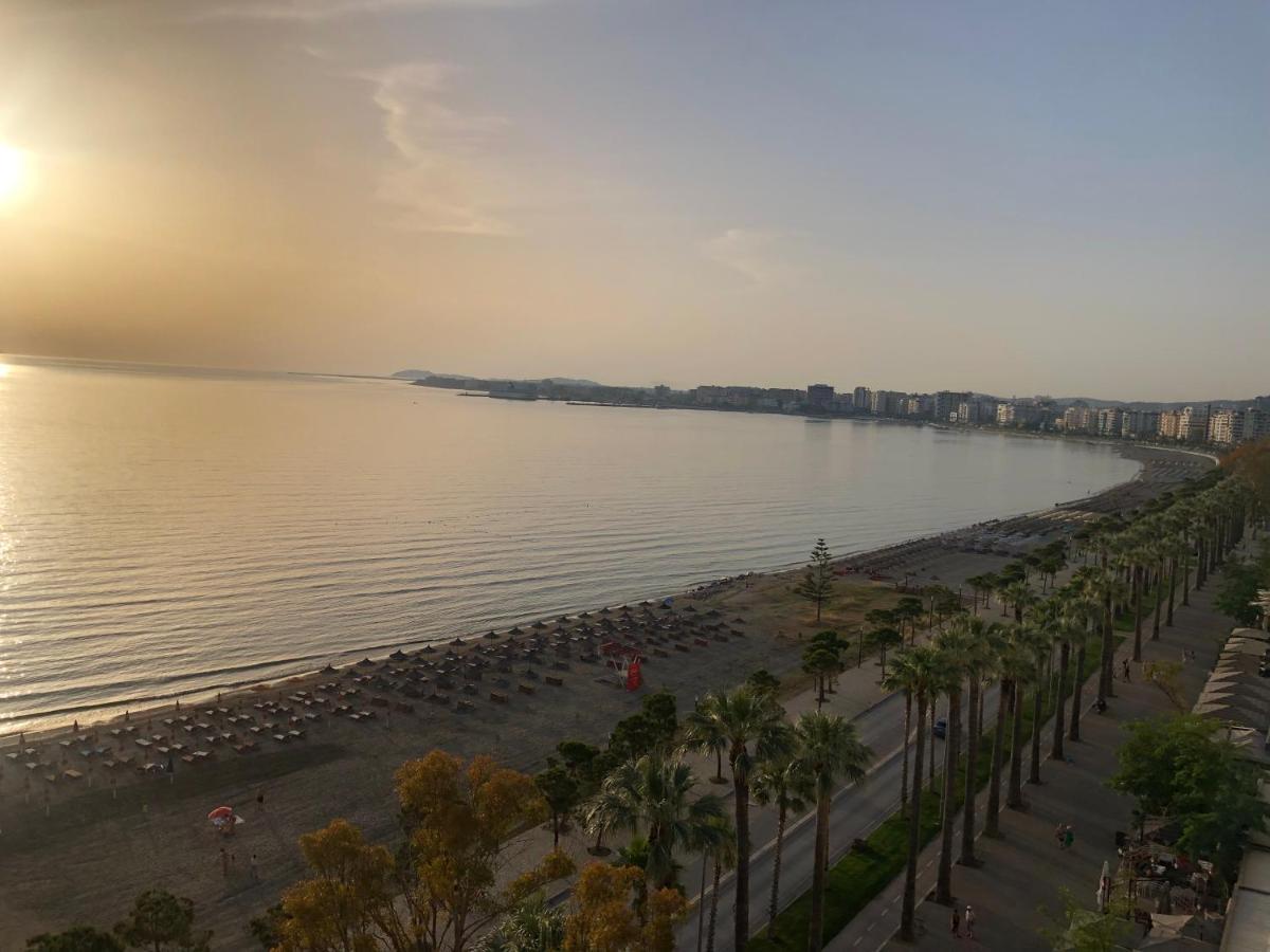 Jordan'S Hotel Vlore Luaran gambar