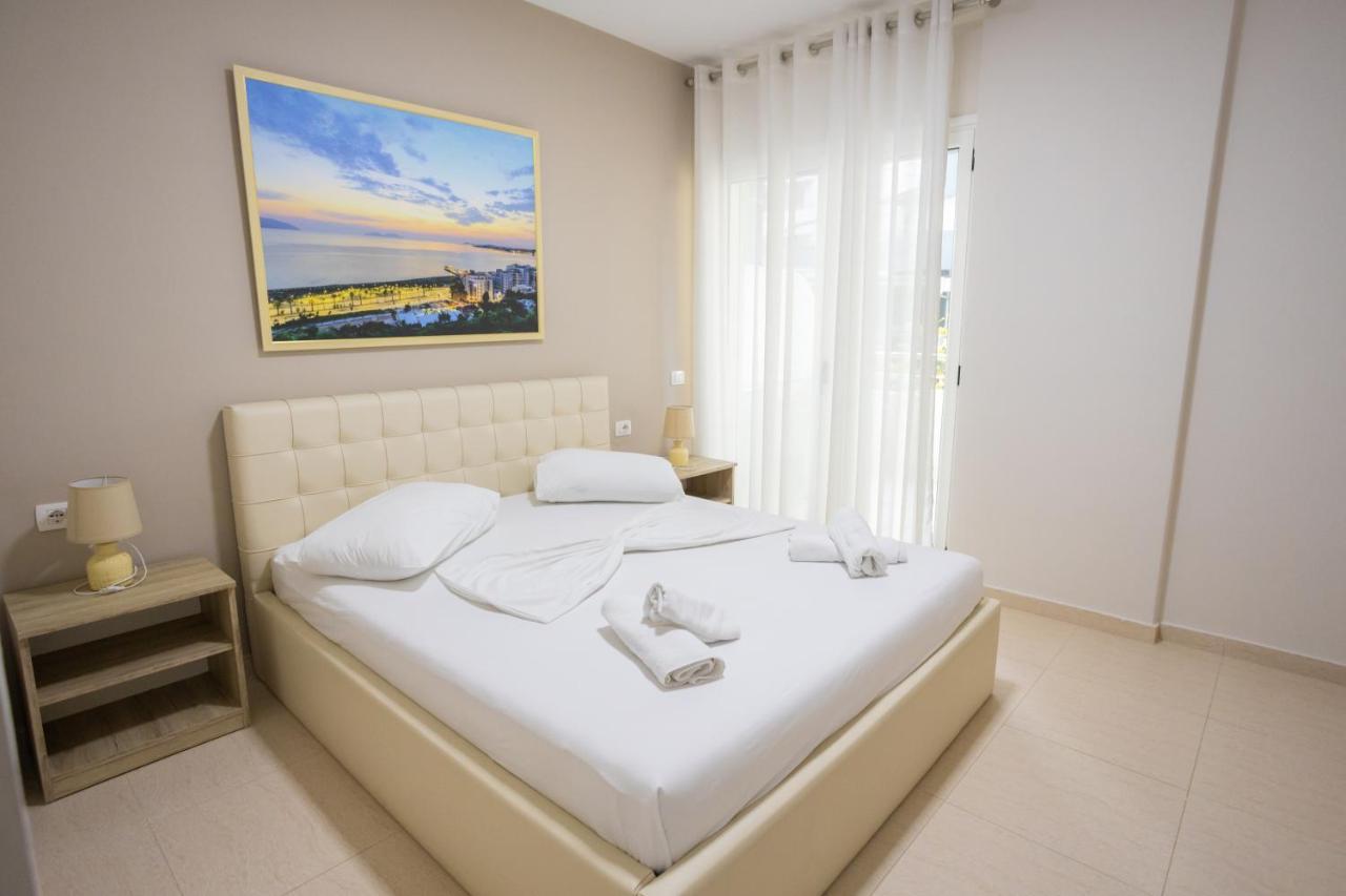 Jordan'S Hotel Vlore Luaran gambar